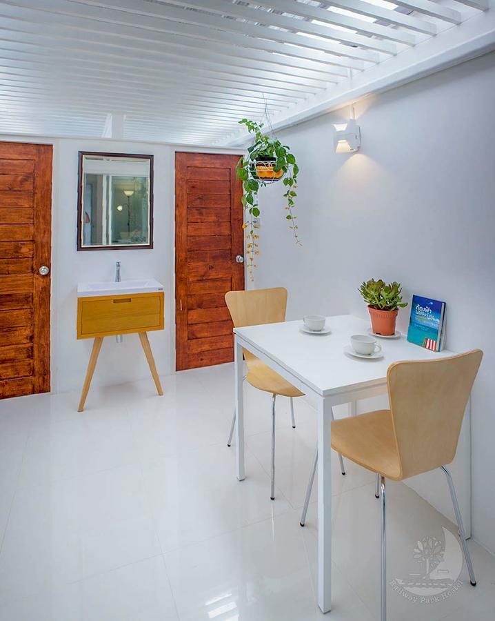 Railway Park Hostel Chiang Mai Luaran gambar